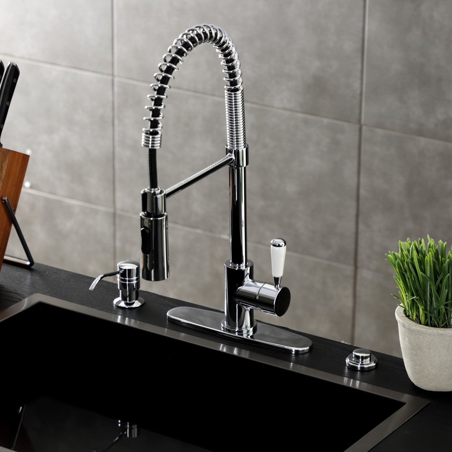 Kingston Tulare LS8771DPL - Paris Single-Handle 1-Hole Deck Mount Pre-Rinse Kitchen Faucet, Polished Chrome — thumbnail 2